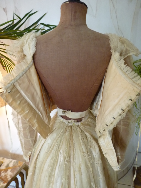102 antique evening gown JEANNE HALLE 1899