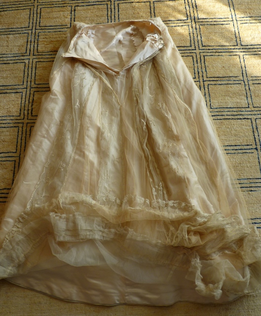 111 antique evening gown JEANNE HALLE 1899