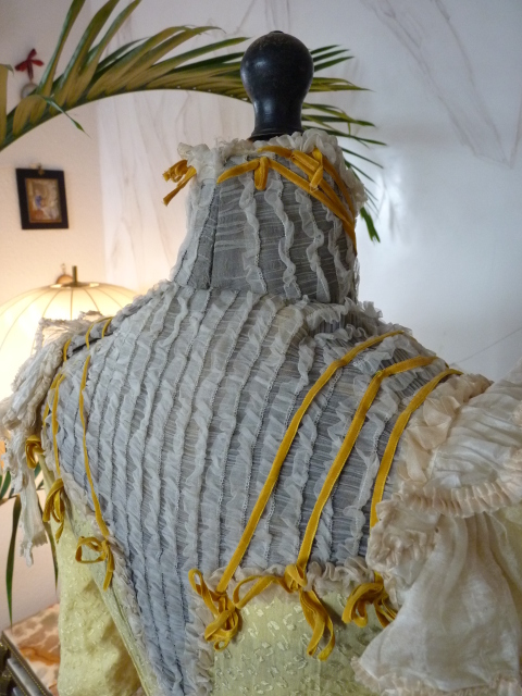 26b antique gown