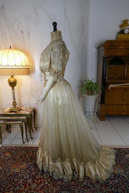 14 antique ball gown 1900