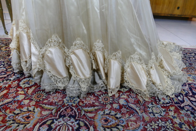 16 antique ball gown 1900