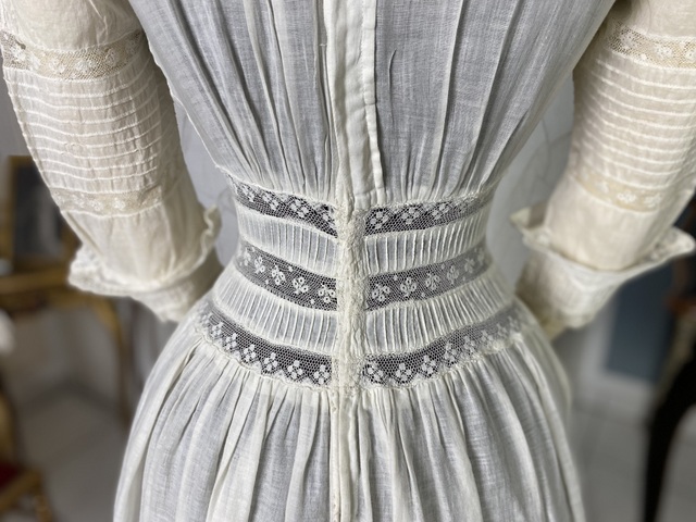 13 antique tea dress 1900