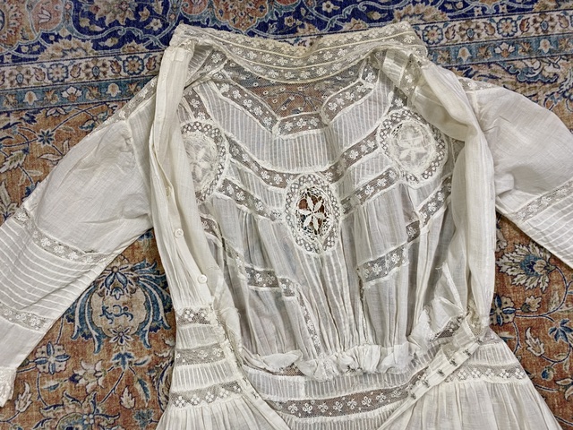 20 antique tea dress 1900