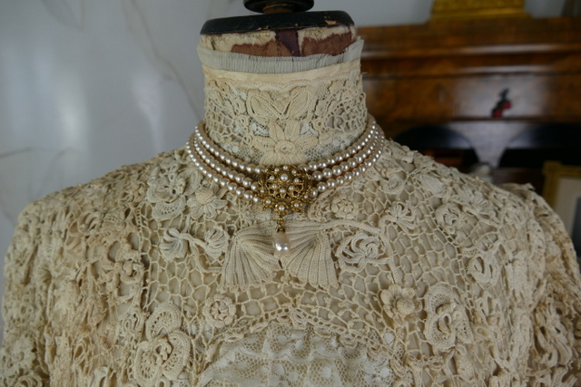 1 antique blouse 1901