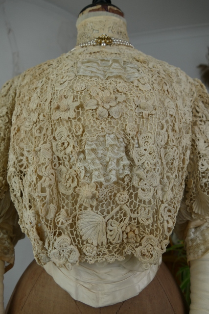 4 antique blouse 1901