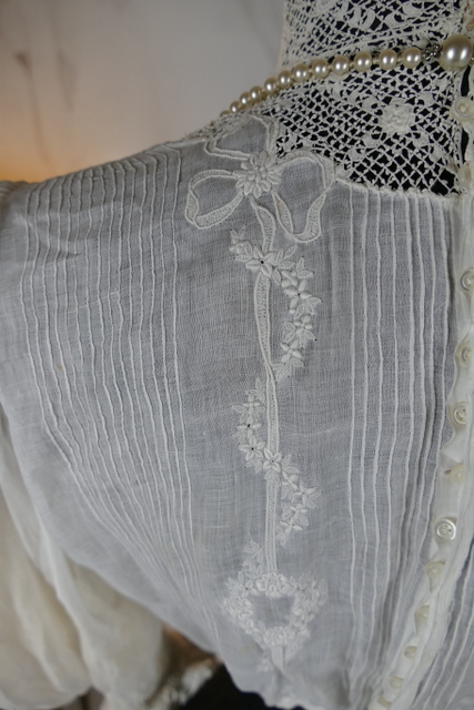 17 antique blouse 1901