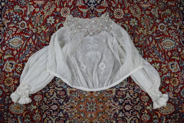 21 antique blouse 1901