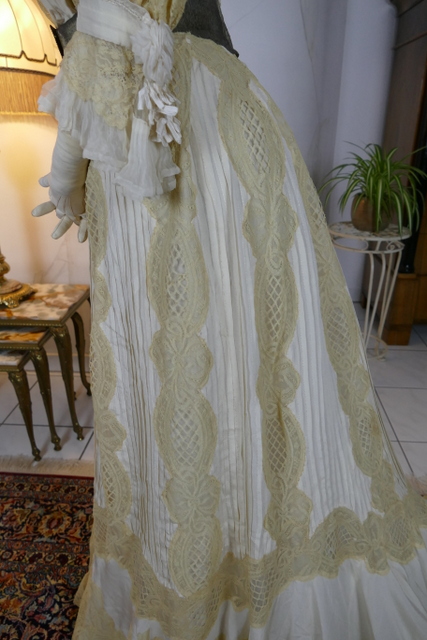 21 antique dress 1901