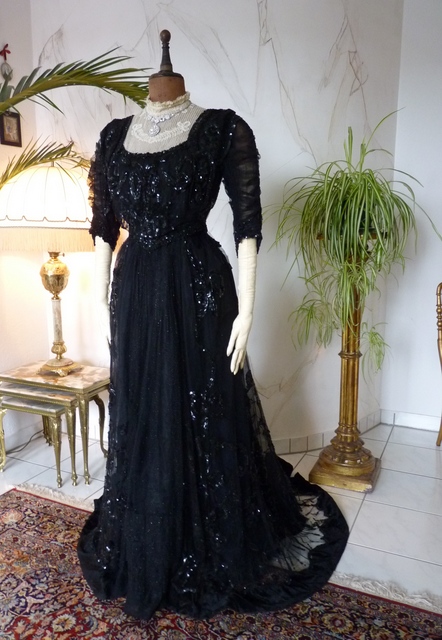 2 antique ball dress 1901