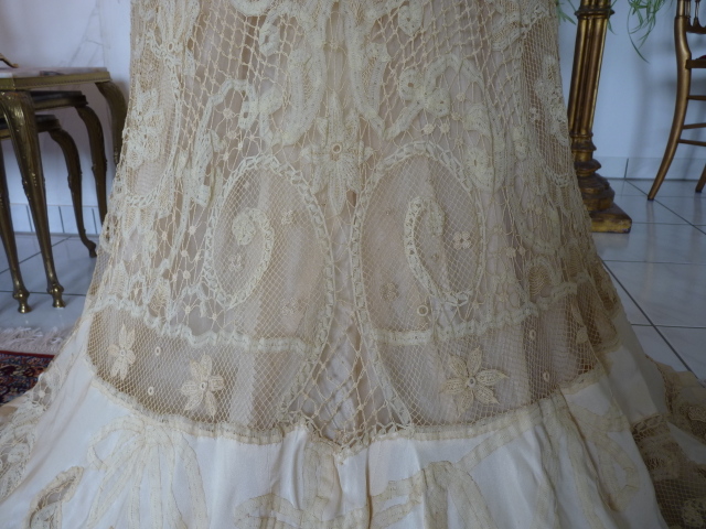 37 antique reception gown 1901