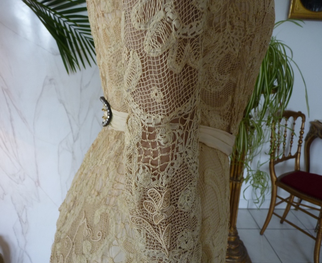 44 antique reception gown 1901