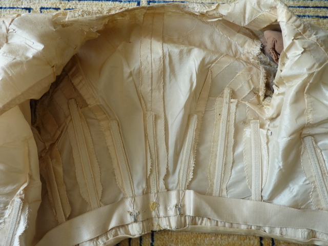 55 antique reception gown 1901