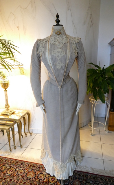 29 antique dress Redfern 1901
