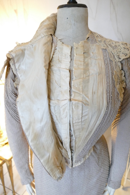 33 antique dress Redfern 1901