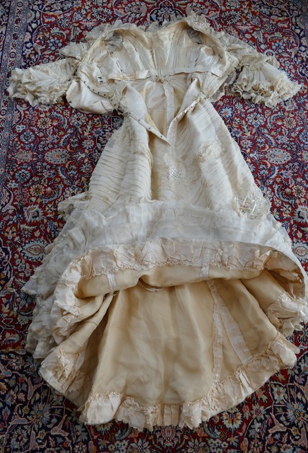 33 antique society dress 1901