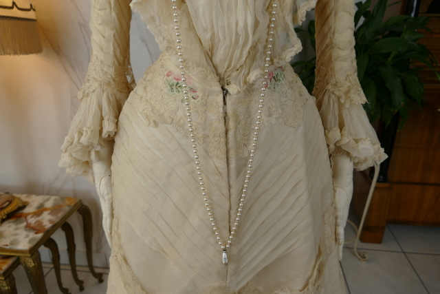 4 antique society dress 1901