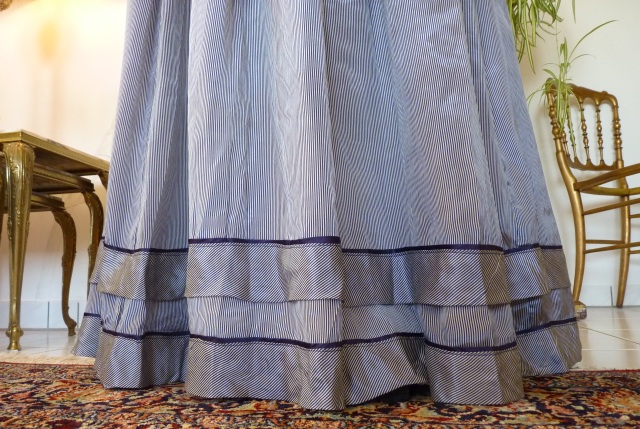 10 antique dress 1901