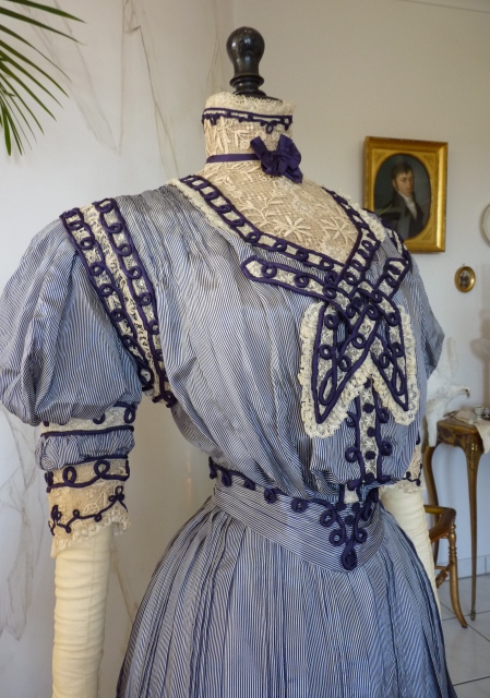 18 antique dress 1901