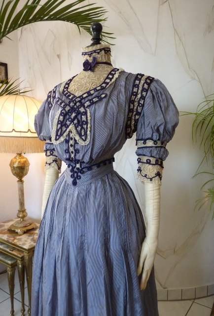 20 antique dress 1901