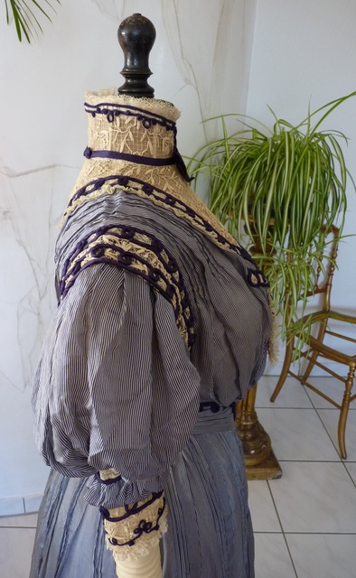 25 antikes Kleid 1901