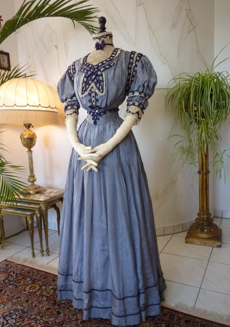 antique dress 1901