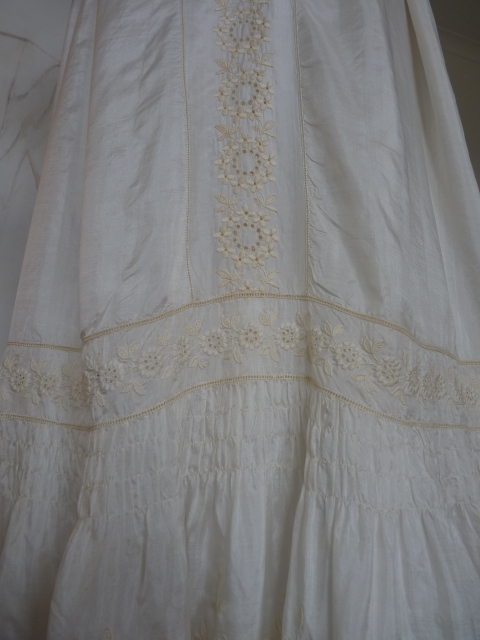 45a antique gown