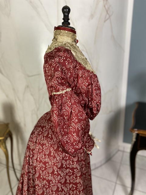 21 antique sherwood dress 1902