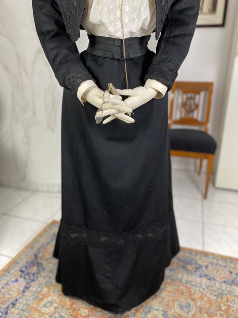 5 antique walking dress 1904