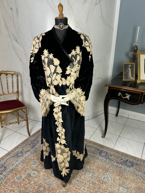 antique opera coat 1904