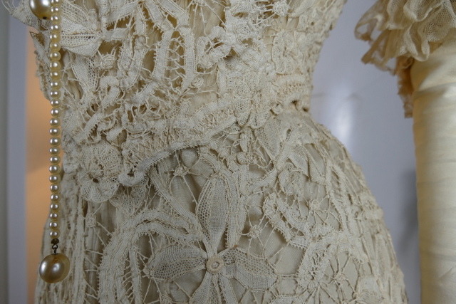 12 antique ALTMANN Battenburg lace dress 1904