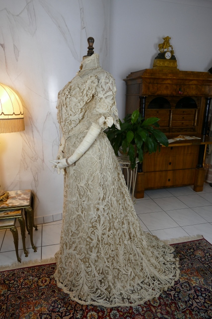 19 antique ALTMANN Battenburg lace dress 1904