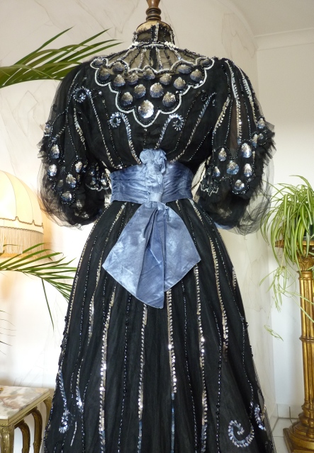 40 antique dress