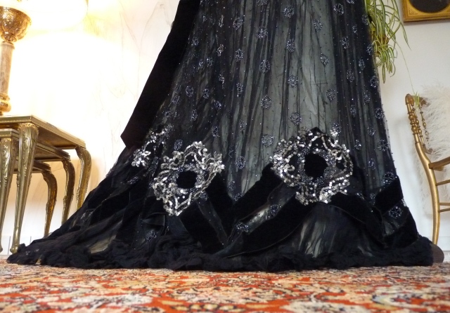28a antique gown
