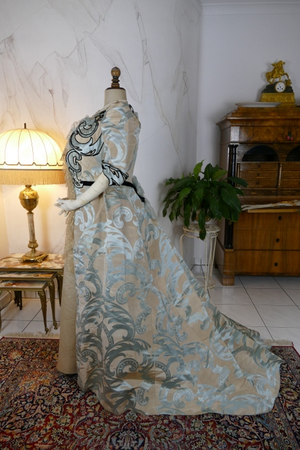 16 antique BEER dress 1905