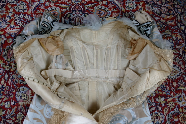 41 antique BEER dress 1905