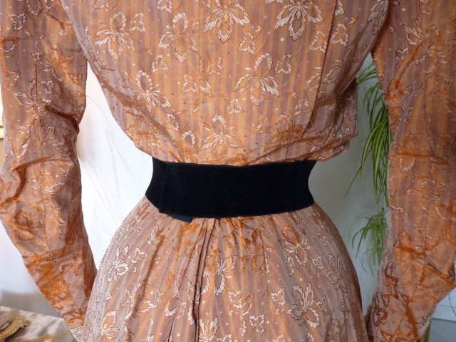 18 antikes Kleid 1905