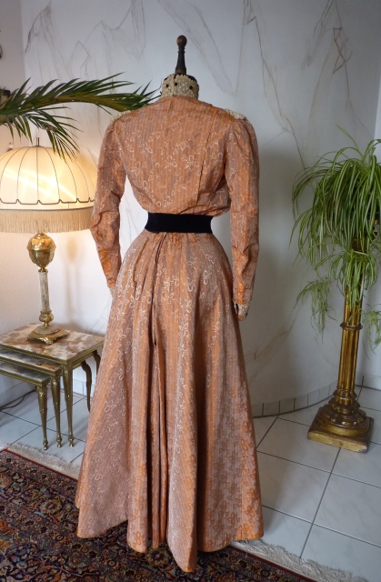 20 antikes Kleid 1905
