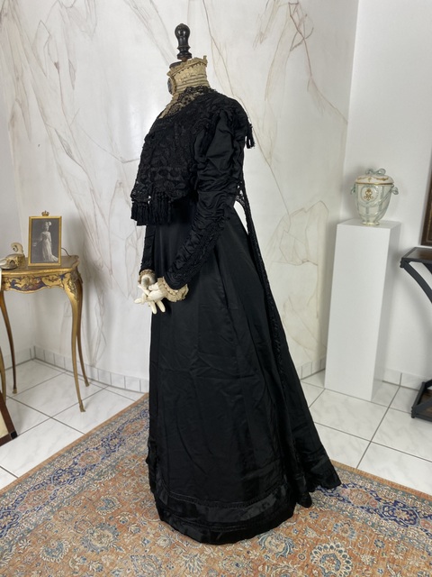 7 antikes Jugendstil Kleid 1906