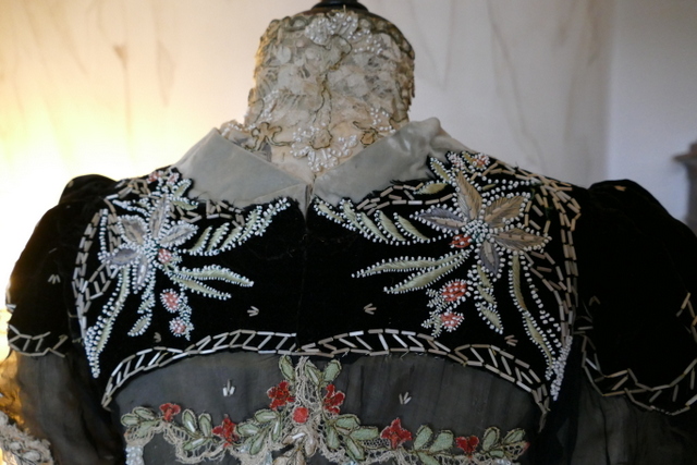 37b antique Gustave Beer gown 1906