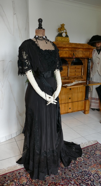 15 antique Drecoll dress 1906