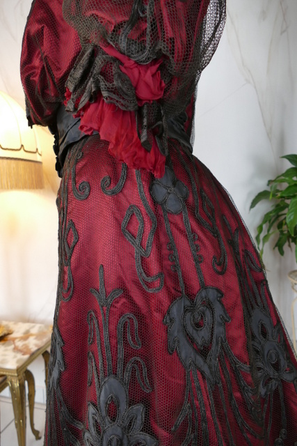 27 antique dinner dress Silkehuset 1906