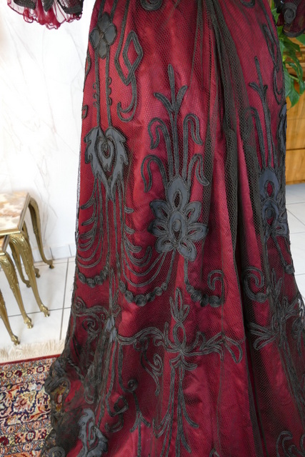 32 antique dinner dress Silkehuset 1906