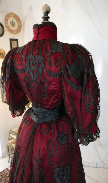 35 antique dinner dress Silkehuset 1906