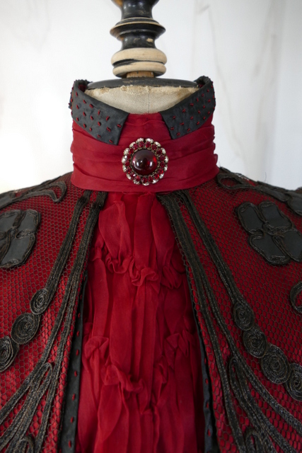 8 antique dinner dress Silkehuset 1906