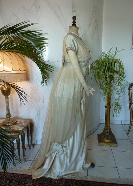 24 antique WORTH Evening Gown 1906