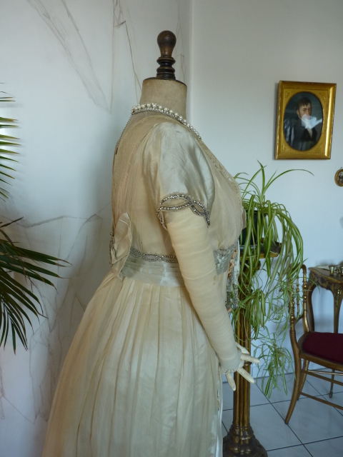 25 antique WORTH Evening Gown 1906