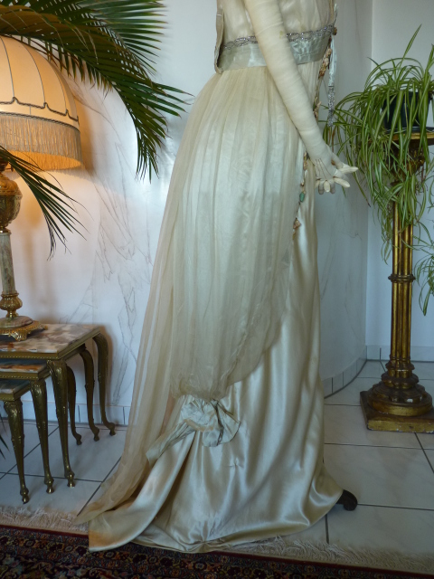 28 antique WORTH Evening Gown 1906