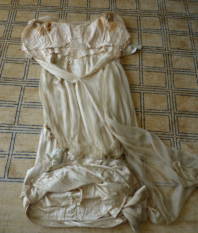 29 antique WORTH Evening Gown 1906