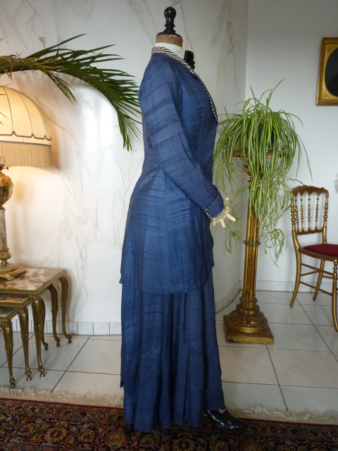13 antique walking suit 1907