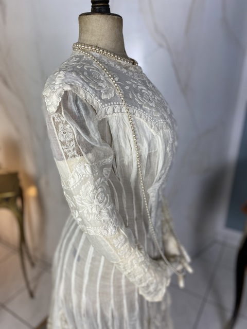 18 antique lingerie dress 1908